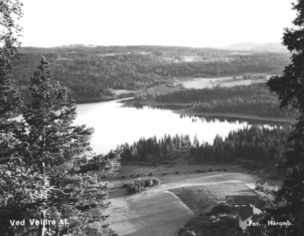 Anno Domkirkeodden, Utsikt mot Mjøsa, Bunnefjorden, Fangberget gård, Ringsaker.