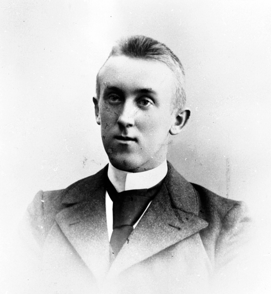 Anno Domkirkeodden, Portrett av Gunnar Berg, Ringsaker.
