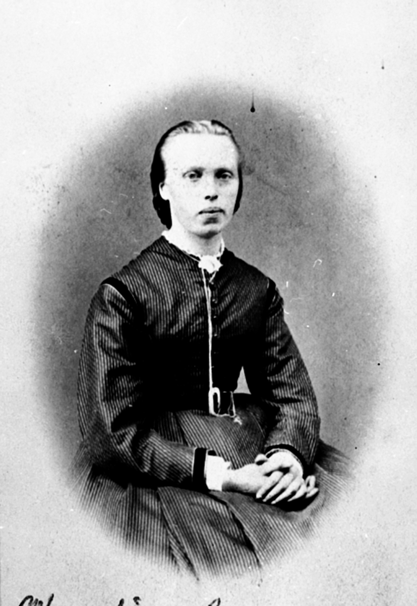 Anno Domkirkeodden, Portrett av Kristine Gaalaas, Gålås store, Furnes. Født på Deglum lille 11.5.1845.
