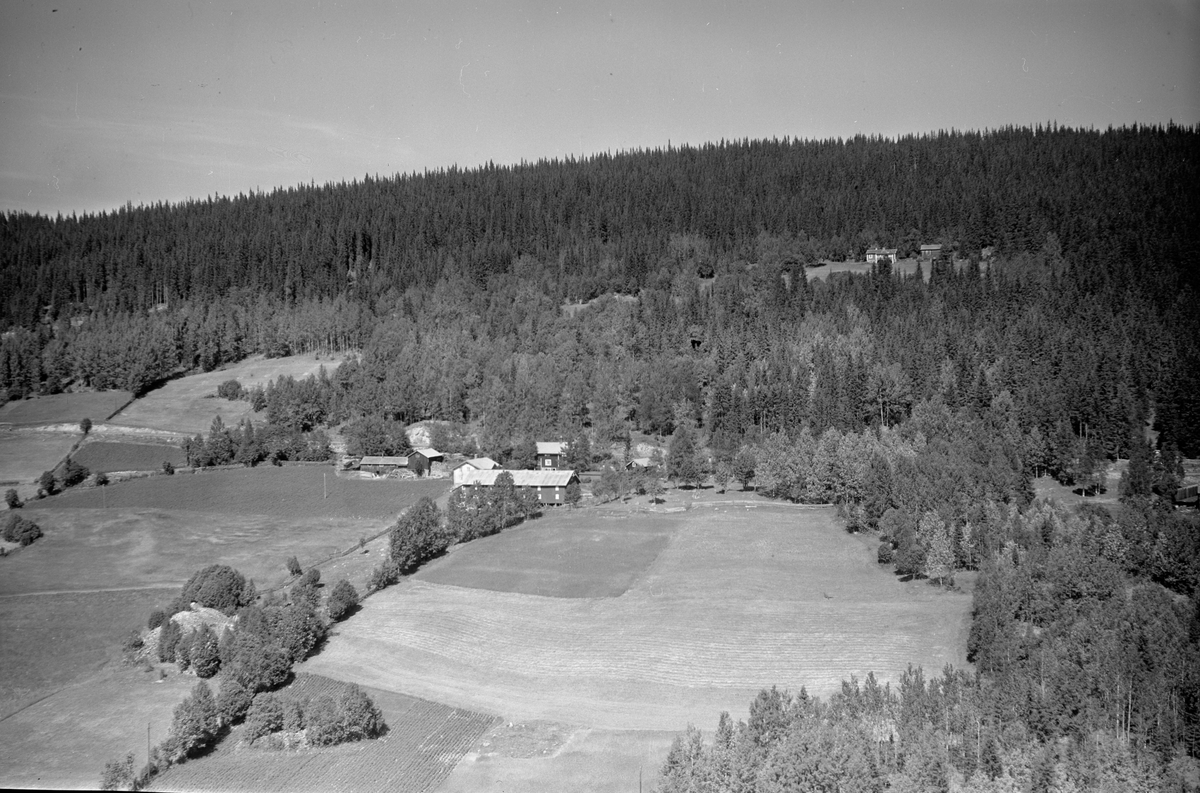 Anno Domkirkeodden, Flyfoto av Messenlia gard, Ringsaker.