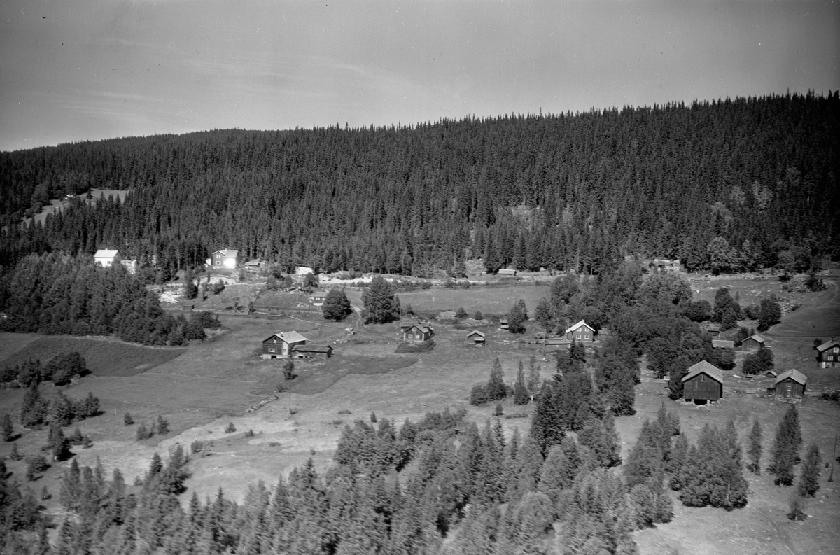 Anno Domkirkeodden, Flyfoto av Messenlien nordre, Mesnalia, Ringsaker.