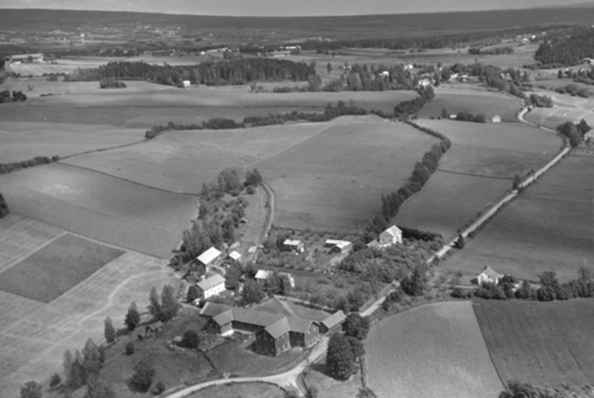 Anno Domkirkeodden, Flyfoto av Jesnes øvre, Furnes, Ringsaker.