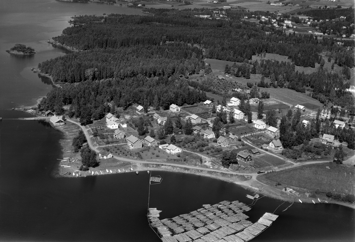 Widerøes Flyveselskap A/S, Flyfoto av Moelven brygge, Ringsaker.