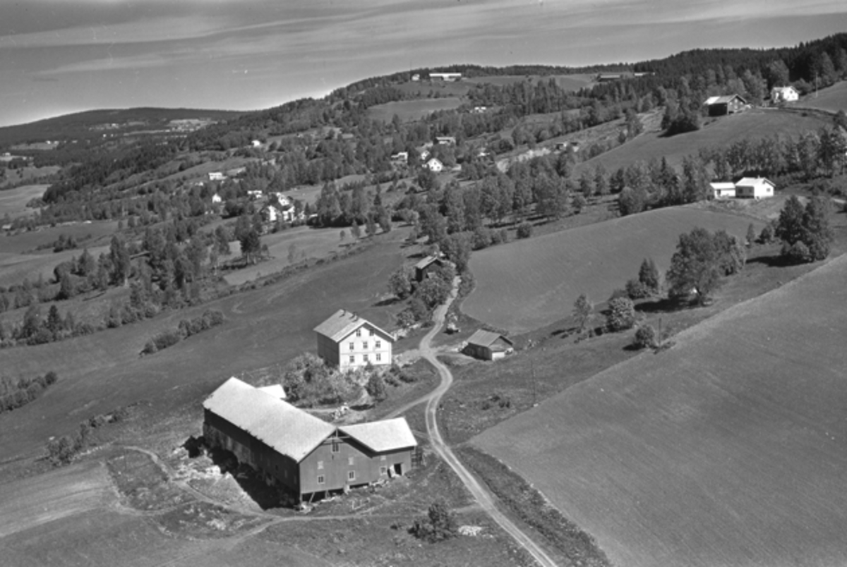 Widerøes Flyveselskap A/S, Flyfoto av Spikdalen, Nordåsen, Brumunddal.