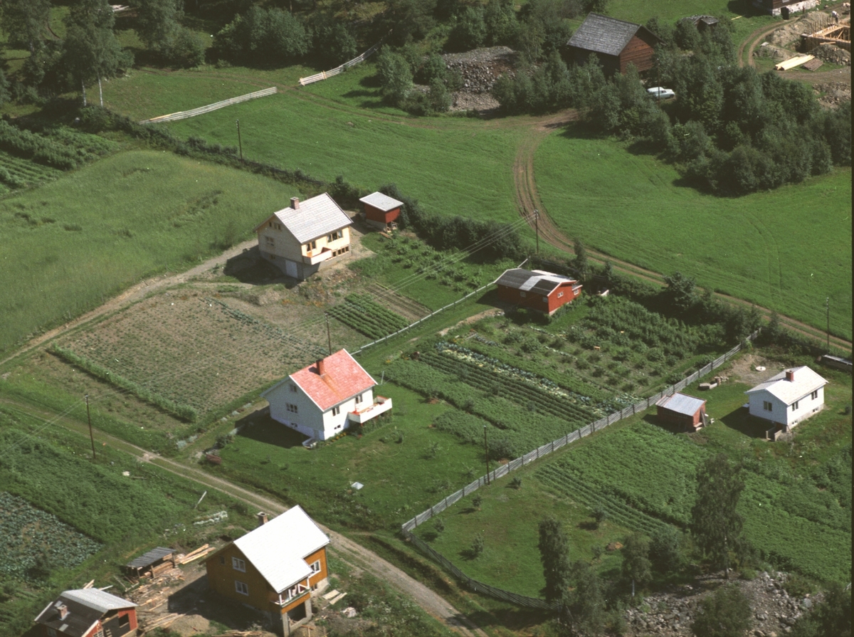 Widerøes Flyveselskap A/S, Flyfoto, boligbebyggelse, Brøttum, Ringsaker.