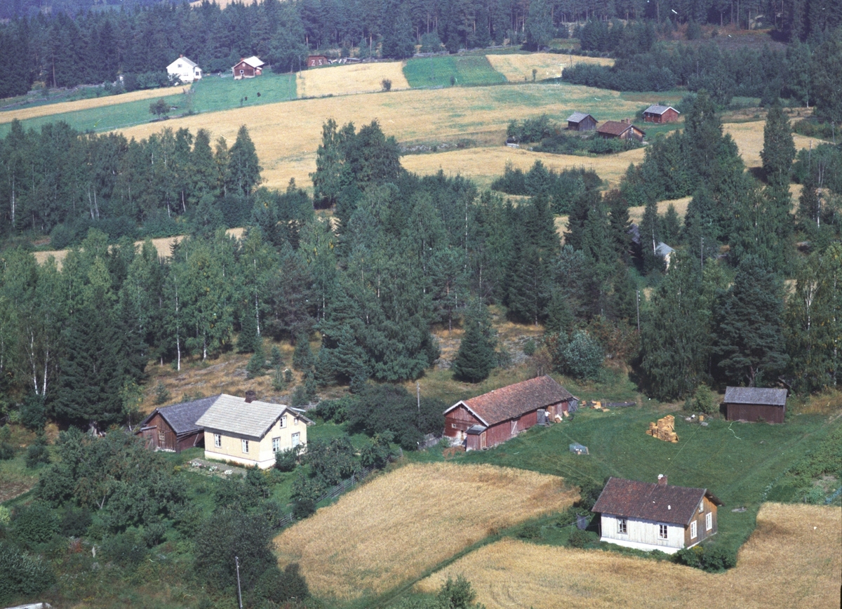 Widerøes Flyveselskap A/S, Flyfoto, Paulsberg, Strandsberg, Gaupen, Ringsaker.