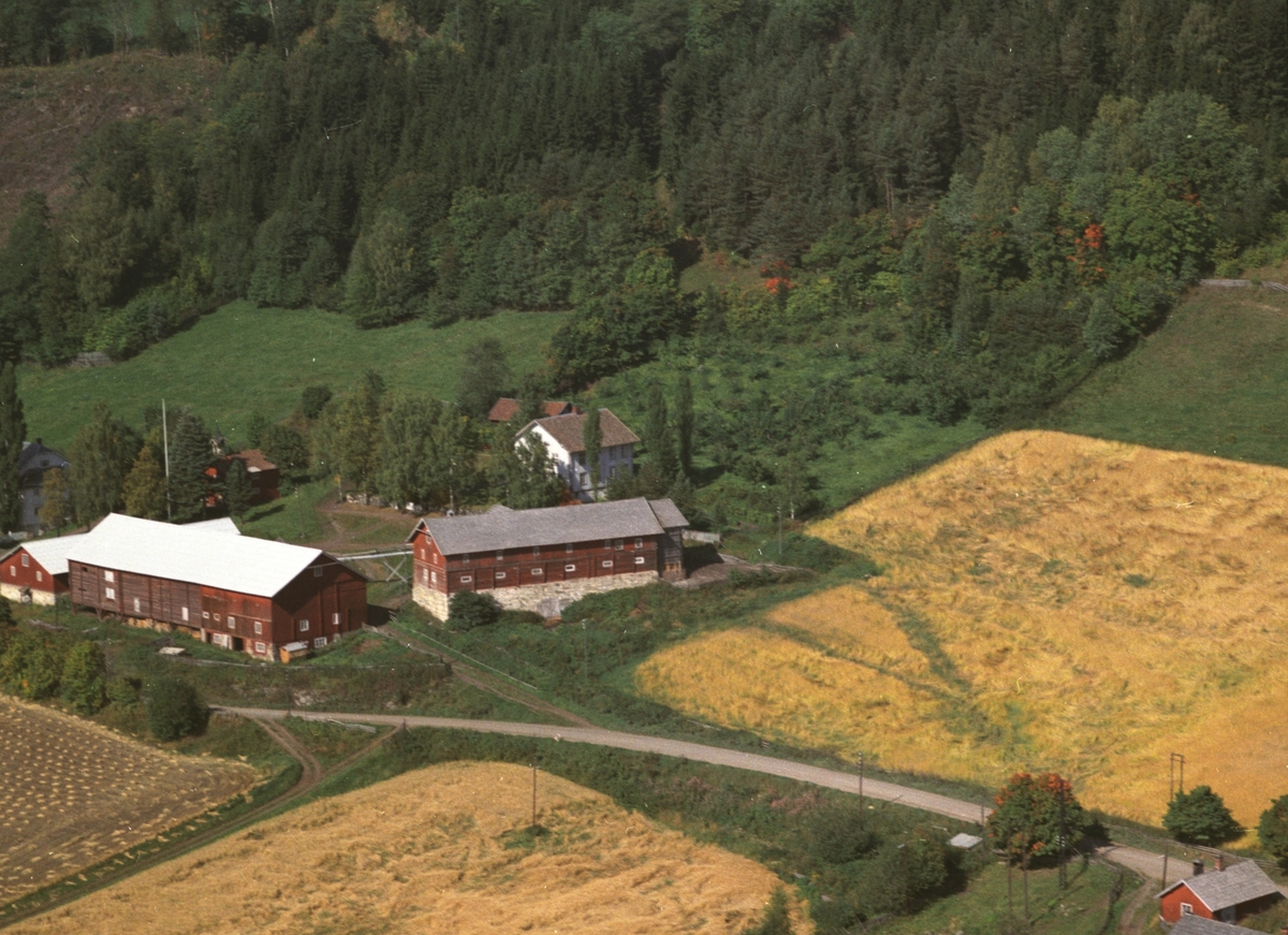 Widerøes Flyveselskap A/S, Flyfoto, Bolstad gard, Rudshøgda, Ringsaker.