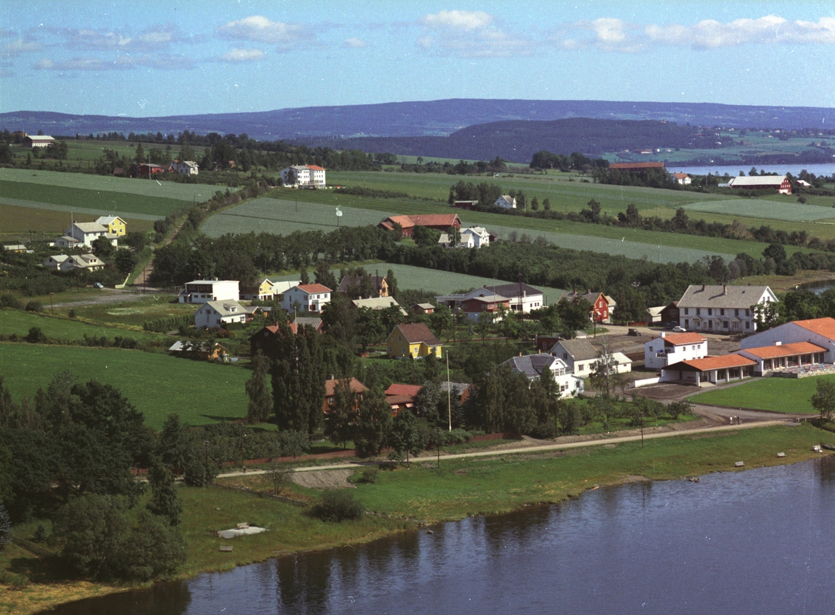 Widerøes Flyveselskap A/S, Flyfoto, Tingnes, bebyggelse, Nes, Hedmark.
