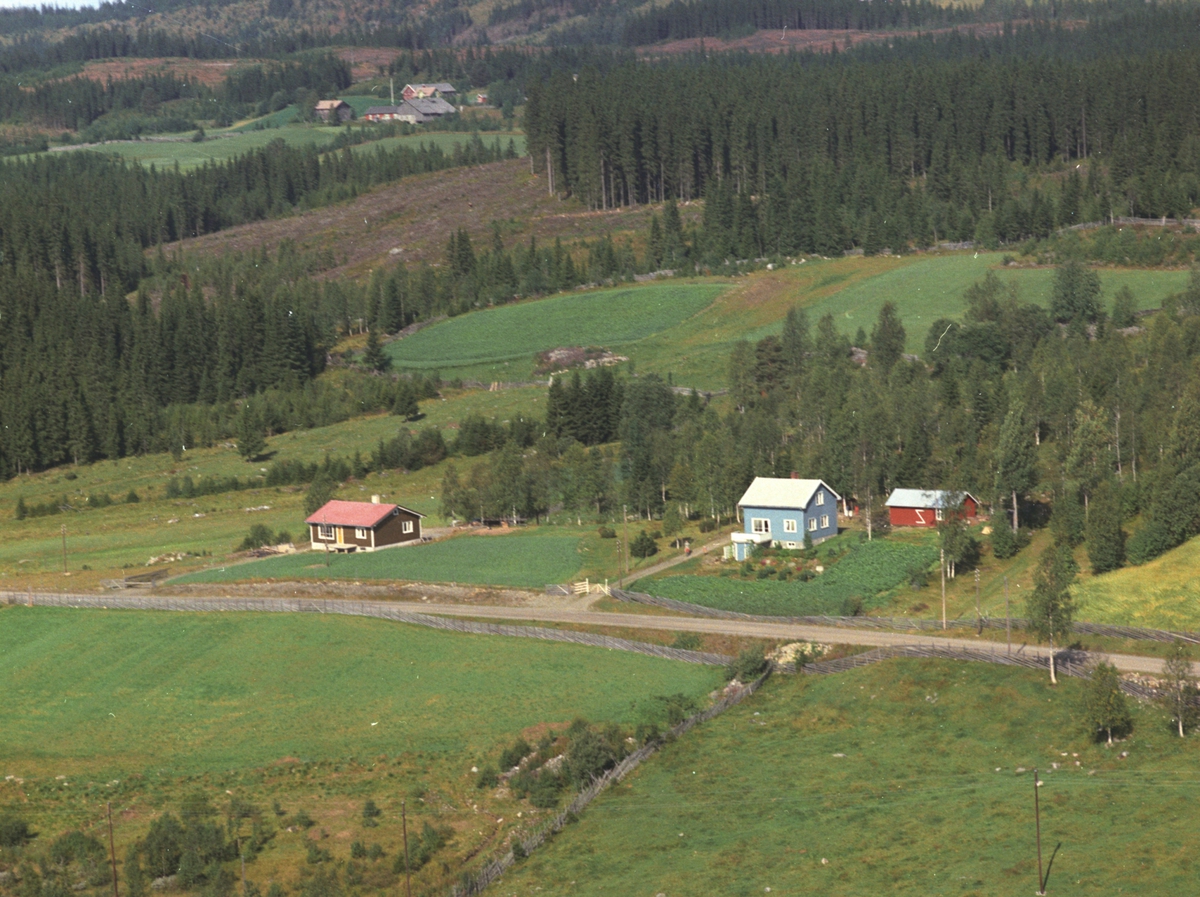 Widerøes Flyveselskap A/S, Flyfoto, Bakkeli, Åsli, Veldre, Ringsaker.