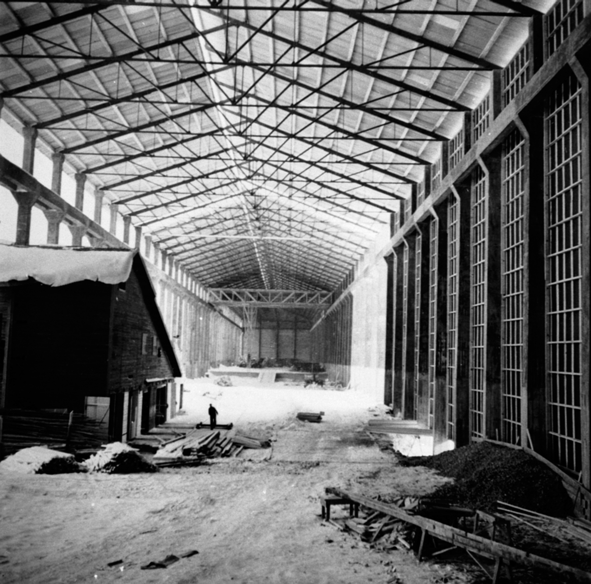 Anno Domkirkeodden, Interiør fra det nye materiallageret ved Berger Langmoen A/S, Brumunddal.
