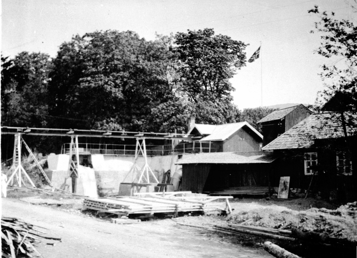 Anno Domkirkeodden, Eksteriør, kraftstasjon til nye Nerkvern mølle, egen kraftforsyning, Brumunddal.