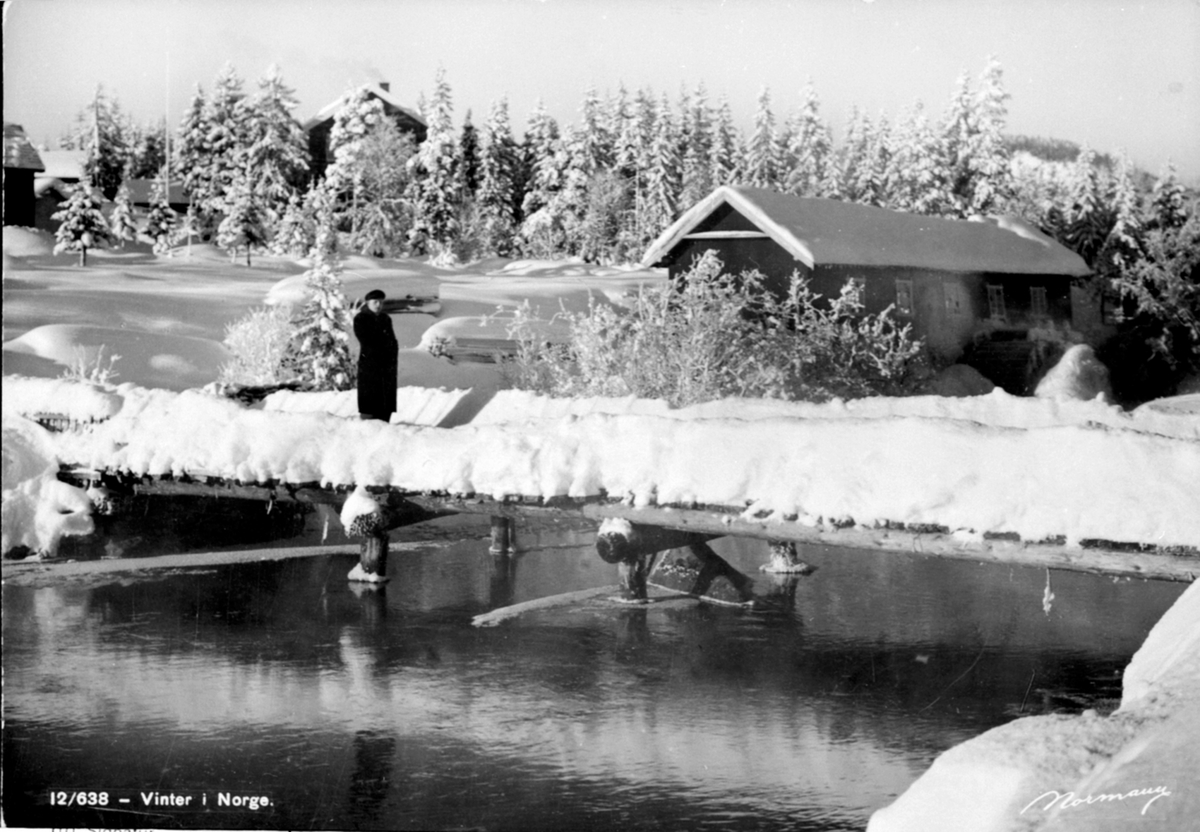 Anno Domkirkeodden, Oversikt Meieribrua, Næroset, Ringsaker, Fagernes skole, Godthåbsaga revet. Vinter.