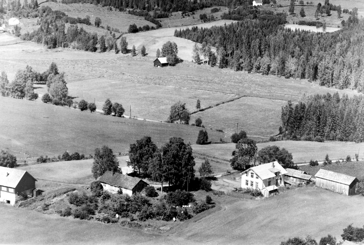 Anno Domkirkeodden, Flyfoto av gamle Saugstad skole, Gaupen, Ringsaker.