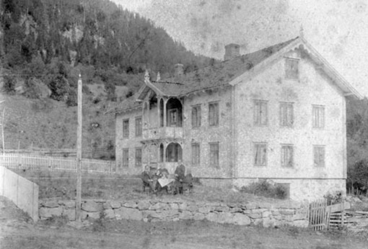 Anno Domkirkeodden, Eksteriør, gardsbruk. Hovedbygningen på Biskoplien øvre, Nes, Hedmark.