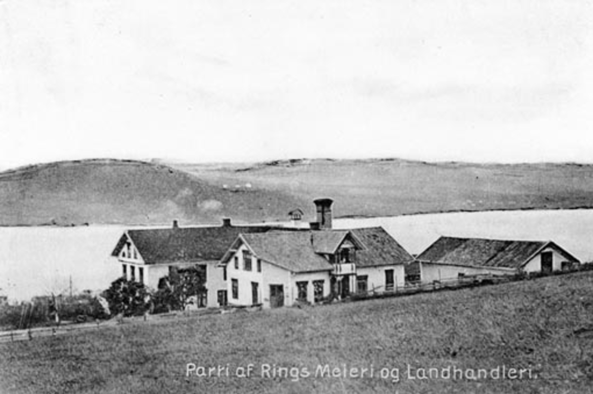 Anno Domkirkeodden, Ring meieri, Ring landhandler, Mjøsa i bkagrunn, Ringsaker.