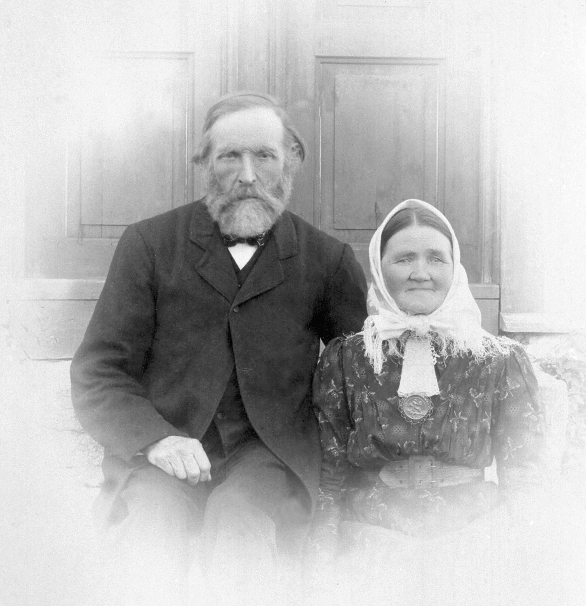 Anno Domkirkeodden, Ektepar. Lærer Andreas Olsen (1844-1928) og Anna Christine Andersdatter Liven (1844-1927). Rognhaugen, Stavsjø.