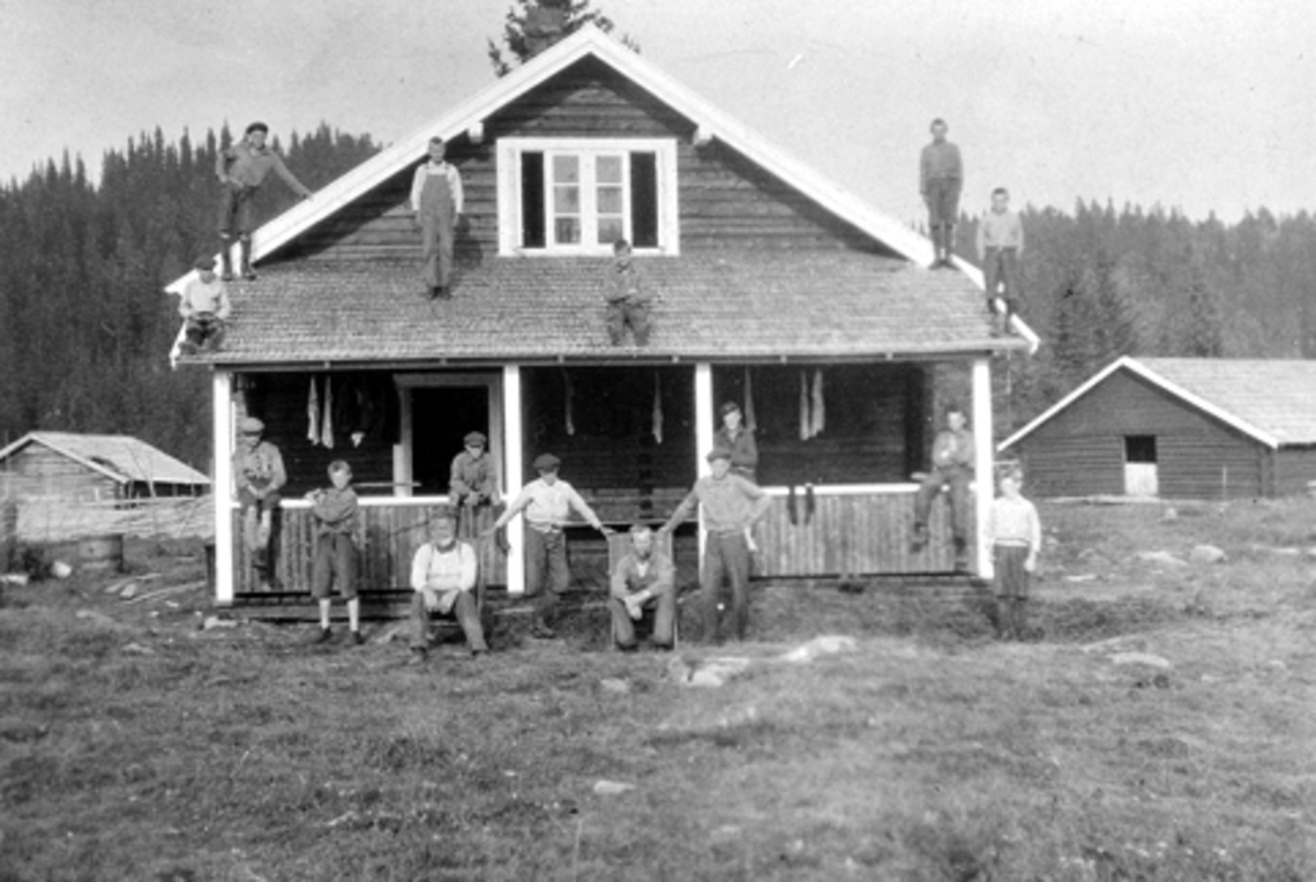 Anno Domkirkeodden, Aursmoen seter som ble brukt av Toftes Gave, Helgøya, til ferieopphold for guttene om sommeren.