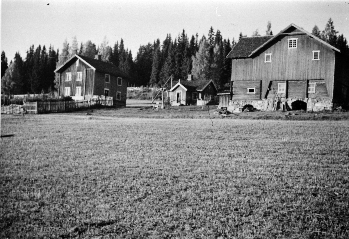 Anno Domkirkeodden, Eksteriør, Bråtesvea, Åsmarka, Ringsaker.