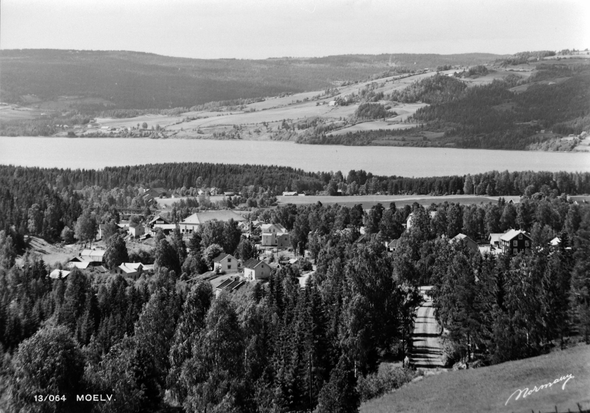 Anno Domkirkeodden, Moelv sentrum sett fra nord, 1940-tallet.