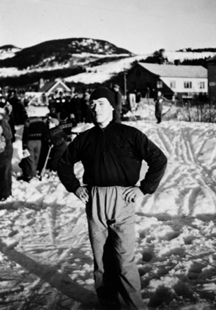 Anno Domkirkeodden, Kåre Weideborg (F.1918) AIL-renn, Brumunddal, 1937.