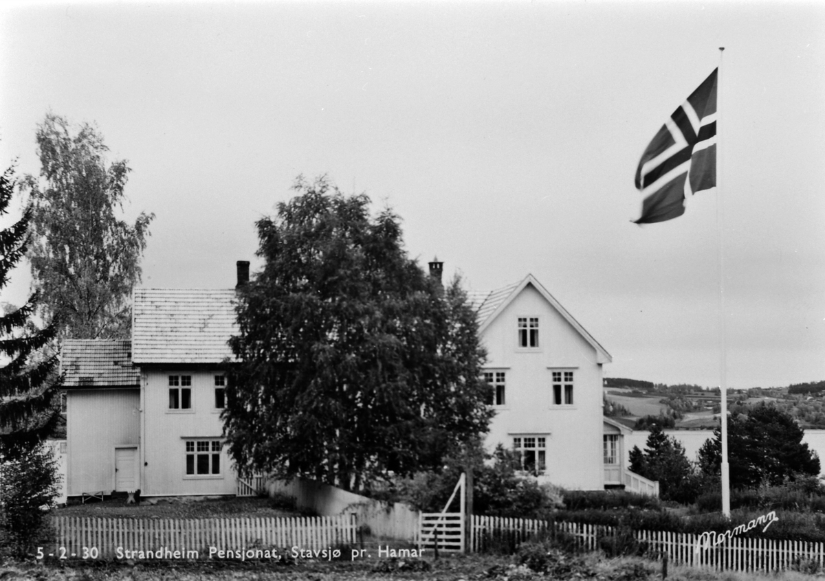 Anno Domkirkeodden, Strandheim pensjonat, Nes, Hedmark. Postkort.