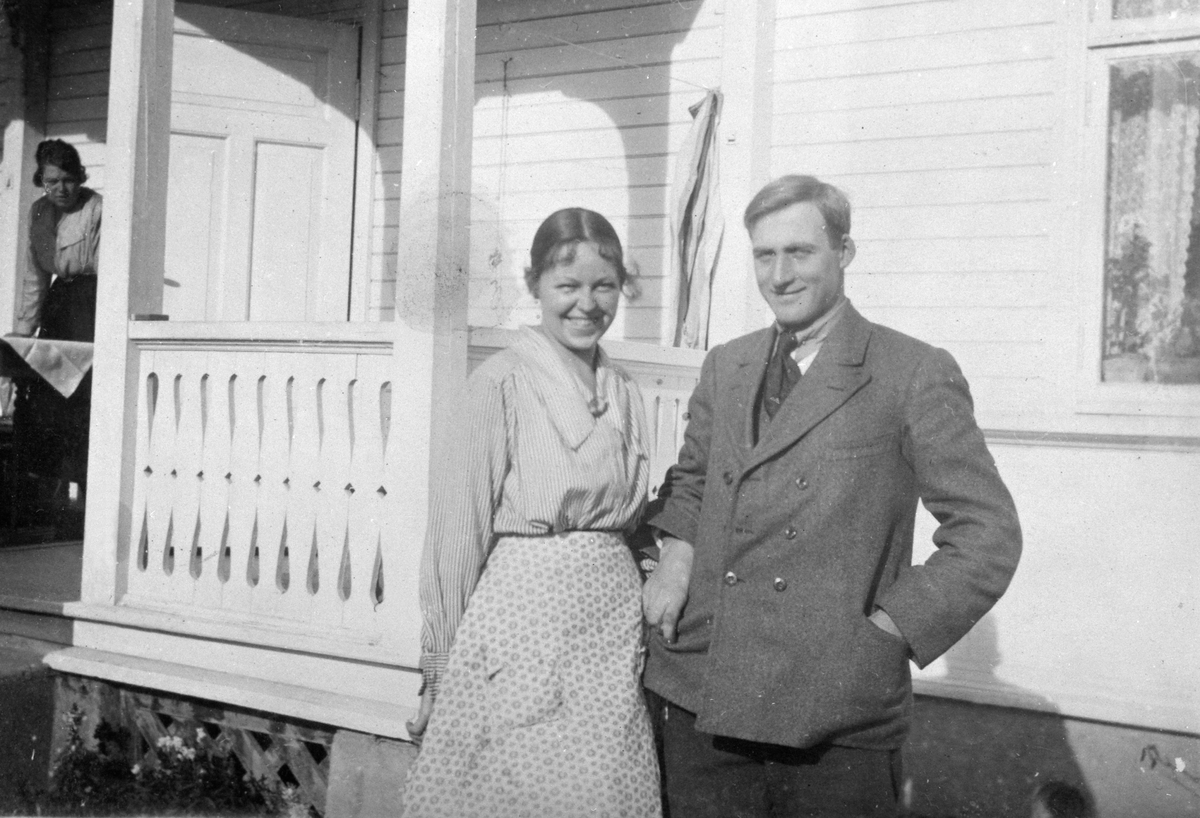 Anno Domkirkeodden, Portrett, Oddrun Snilsberg (1897-1982) og Andreas Heggenhaugen (1899-1988). De ble gift i 1924.