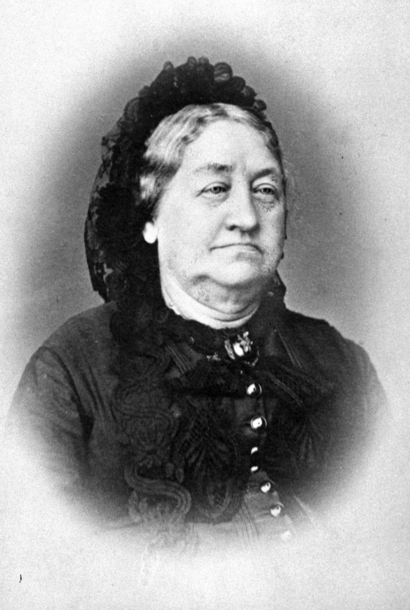 Anno Domkirkeodden, PORTRETT: LINA BRUN, BLÆSTAD