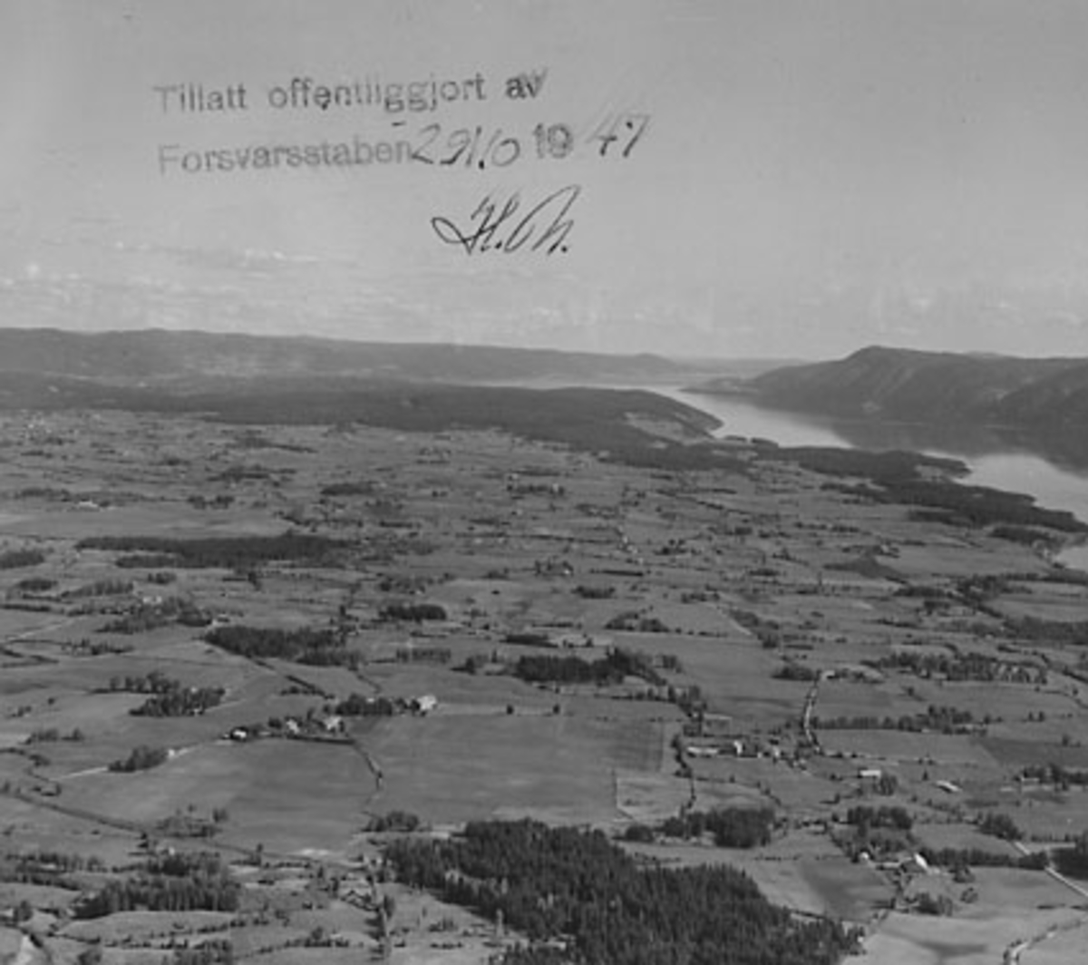 Widerøes Flyveselskap A/S, STANGE VESTBYGD, OVERSIKT, FLYFOTO