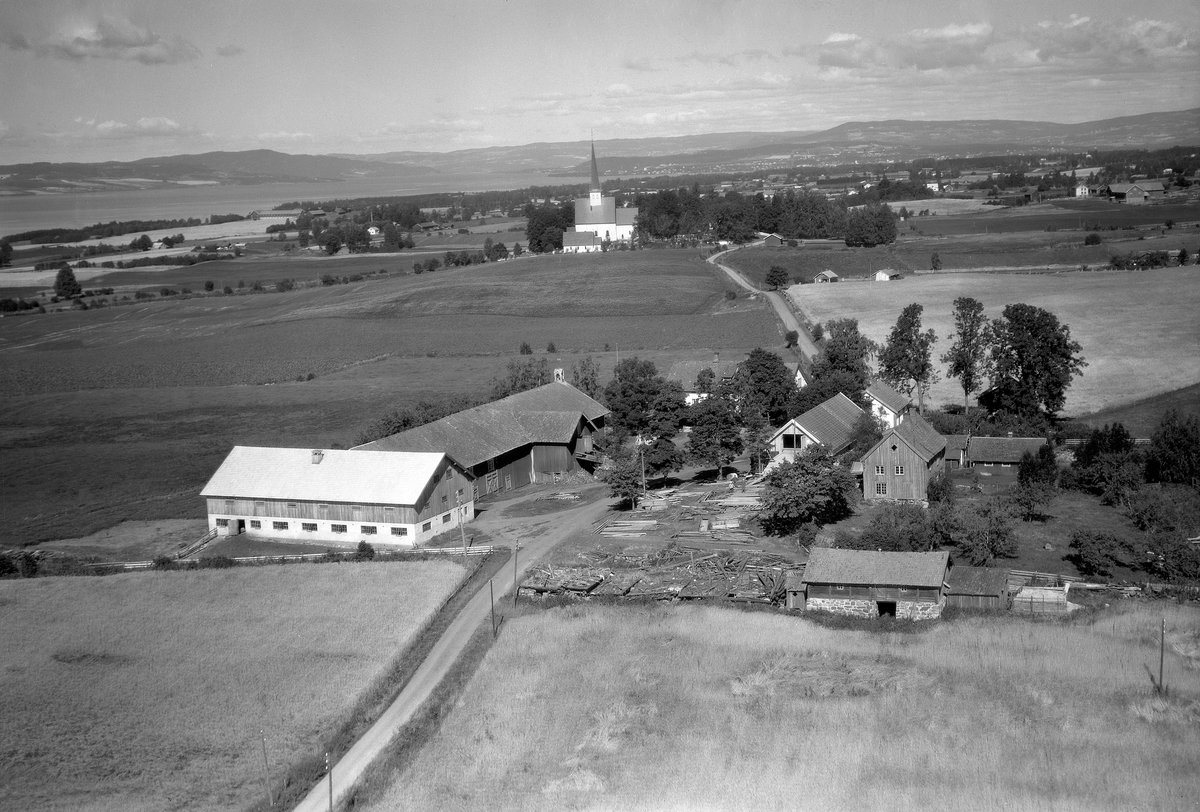 Widerøes Flyveselskap A/S, ALM ØSTRE, FLYFOTO