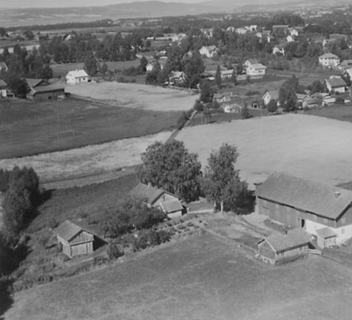 Widerøes Flyveselskap A/S, GRANBAKKEN GÅRD, FLYFOTO