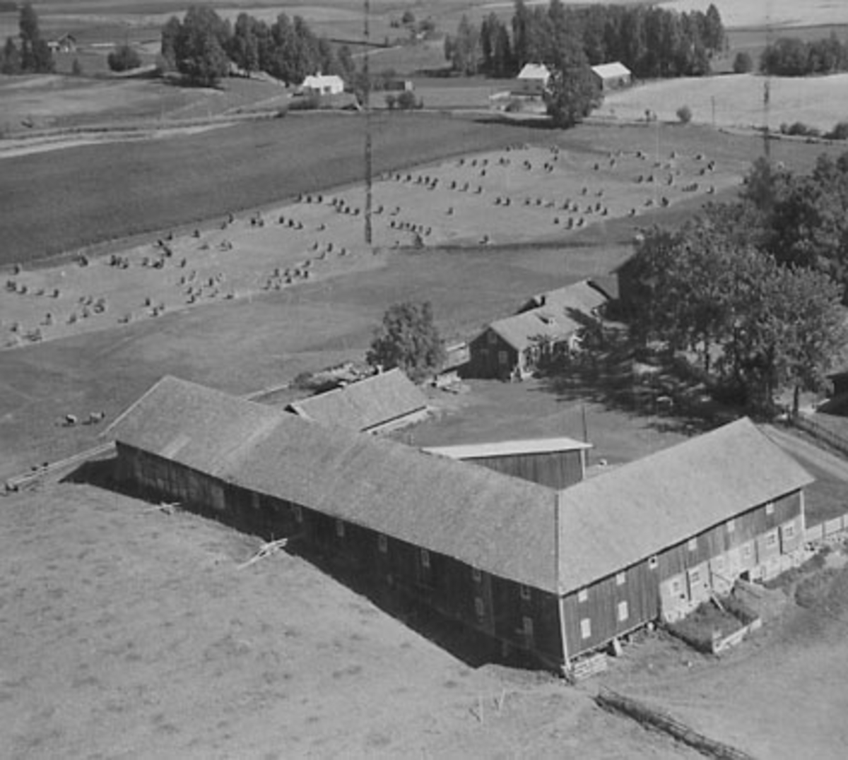 Widerøes Flyveselskap A/S, VEFLINGSTAD GÅRD, FLYFOTO