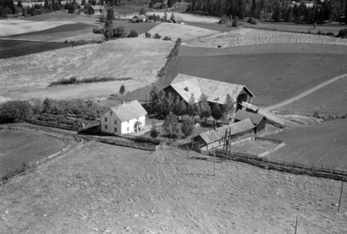 Widerøes Flyveselskap A/S, SINNERUD ØVRE. FLYFOTO