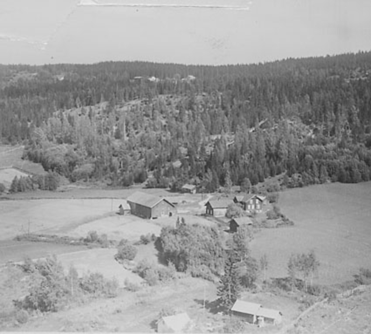 Widerøes Flyveselskap A/S, KJELDSRUD GÅRD, FLYFOTO