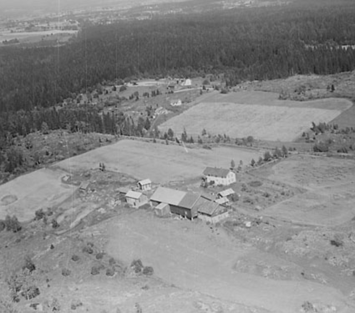 Widerøes Flyveselskap A/S, RAMSET (RAMSETH) GÅRD, FLYFOTO