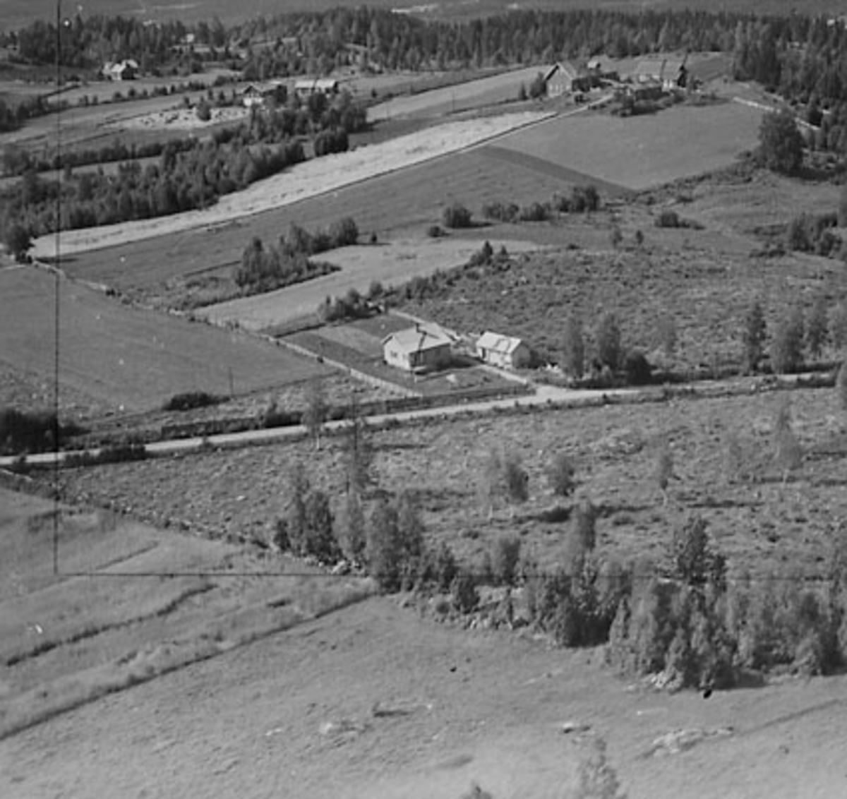 Widerøes Flyveselskap A/S, FLYFOTO FJELLSET GARD, VALLSET