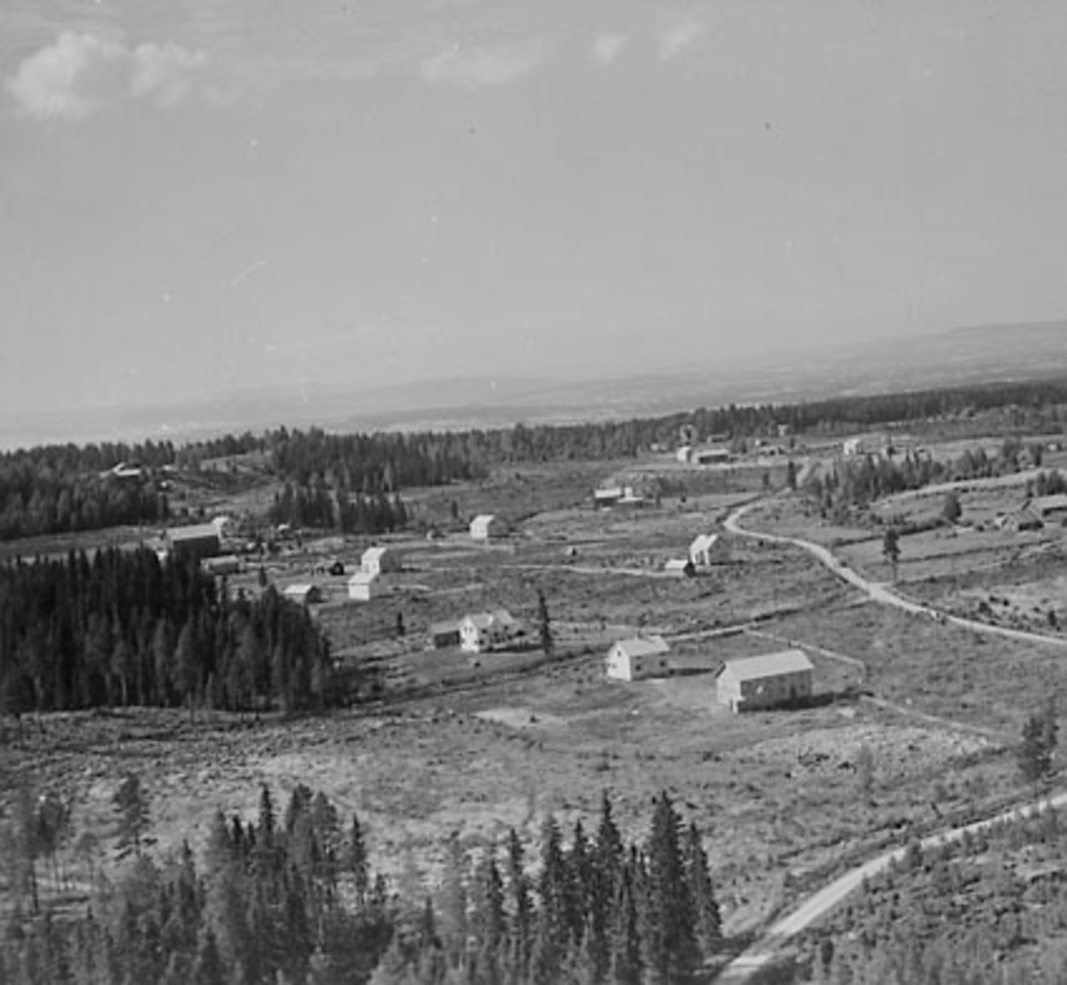 Widerøes Flyveselskap A/S, FLYFOTO SOLÅS, ÅSVANG