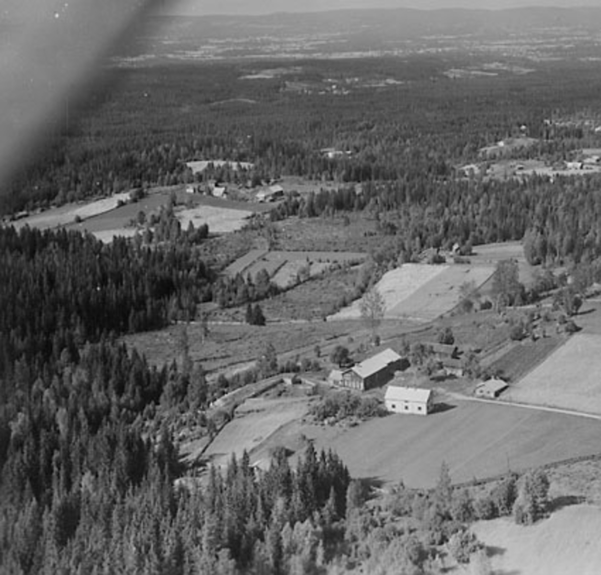 Widerøes Flyveselskap A/S, FLYFOTO KLAFSTAD NORDRE, ÅSVANG