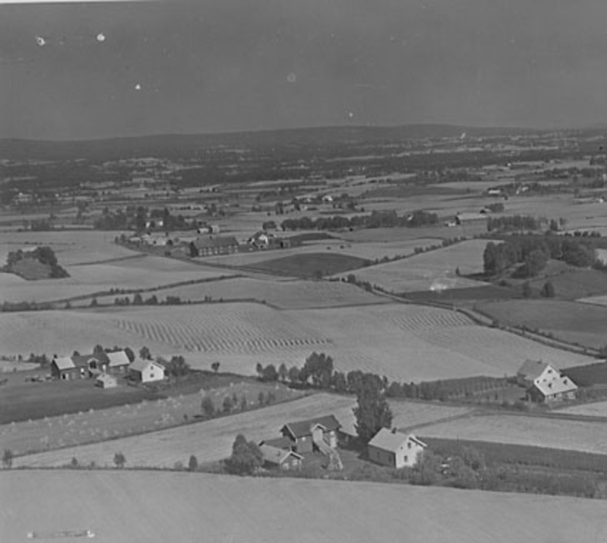 Widerøes Flyveselskap A/S, FLYFOTO ØSTLI