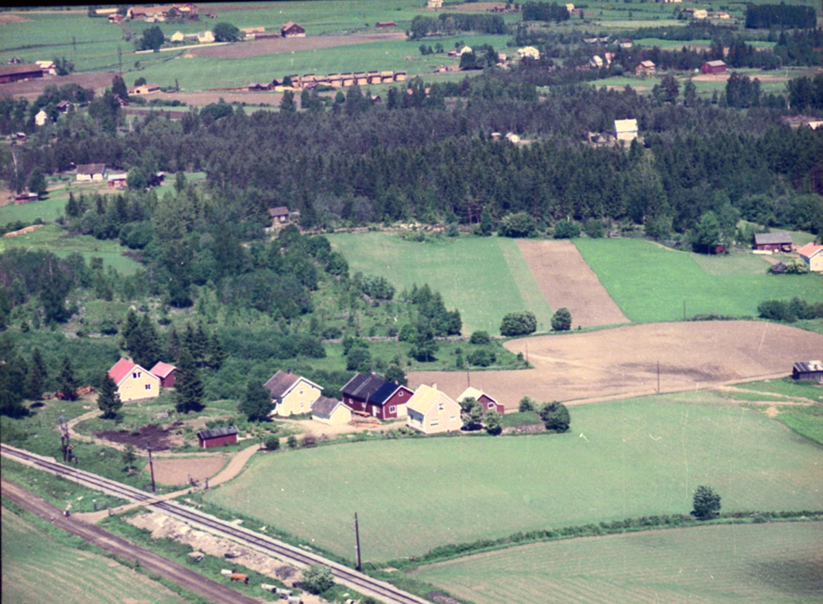 Widerøes Flyveselskap A/S, FLYFOTO BJØRKVANG 100-6, STENRUD 100-11, HEGGELUND II 100-8, STANGE