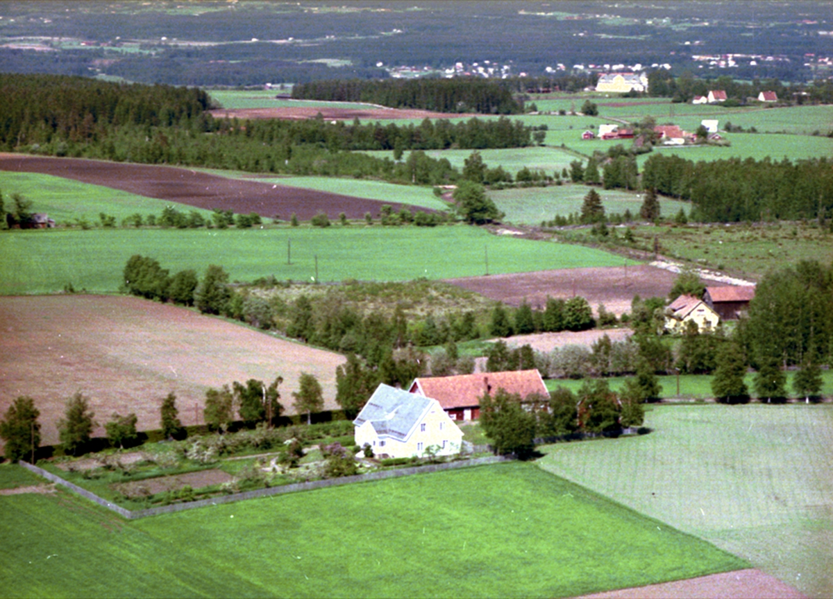 Widerøes Flyveselskap A/S, FLYFOTO LIA