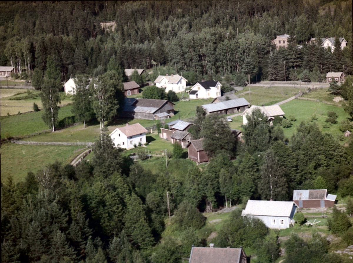 Widerøes Flyveselskap A/S, FLYFOTO KVÆRNHAUG, VALLSET