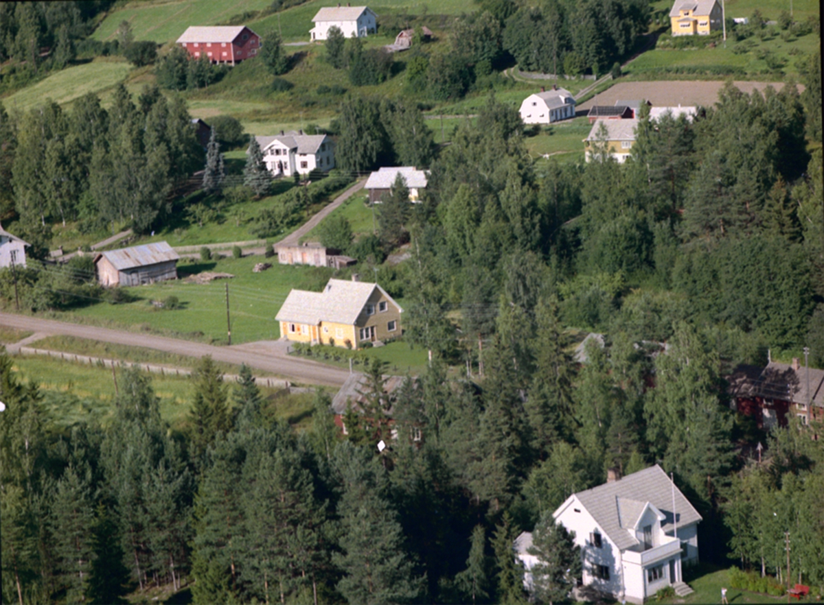 Widerøes Flyveselskap A/S, FLYFOTO HEIMDAL, SKALBERGVEGEN, VALLSET