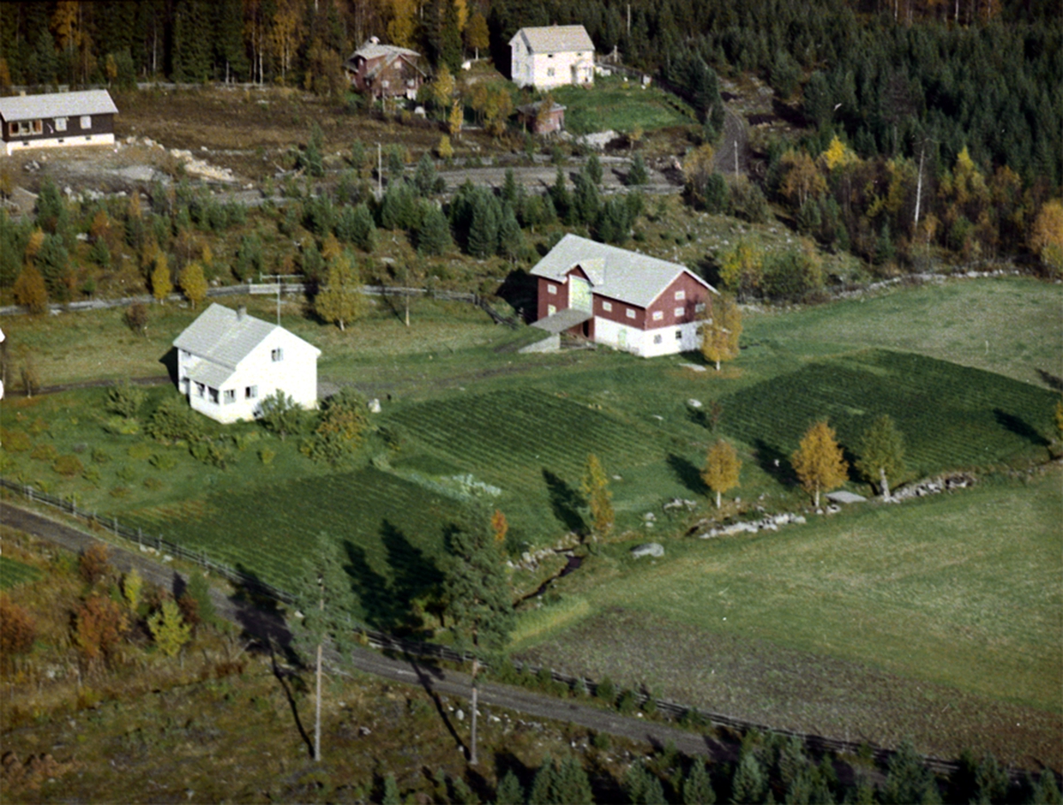 Widerøes Flyveselskap A/S, FLYFOTO BEKKELI, ÅSVANG