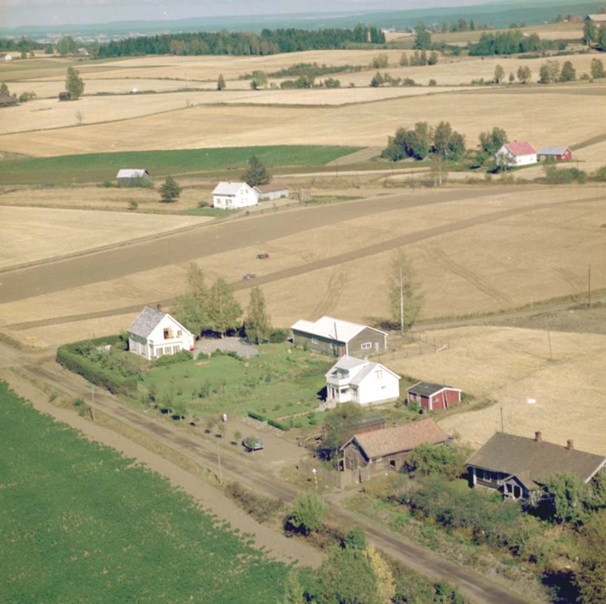Widerøes Flyveselskap A/S, FLYFOTO SOLGÅRD, STANGE