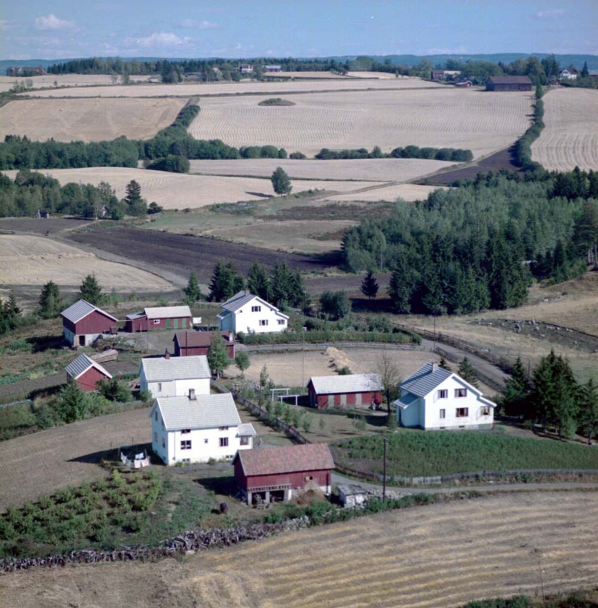 Widerøes Flyveselskap A/S, FLYFOTO SOLBRÅTEN, STANGE