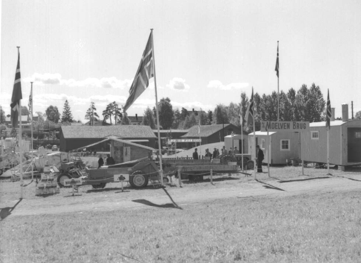 Anno Domkirkeodden, STANGE BYGDEUTSTILLING, UTSTILLINGSPLASSEN, HAMAR, A/S MOELVEN BRUG, BRAKKER, TILHENGERE