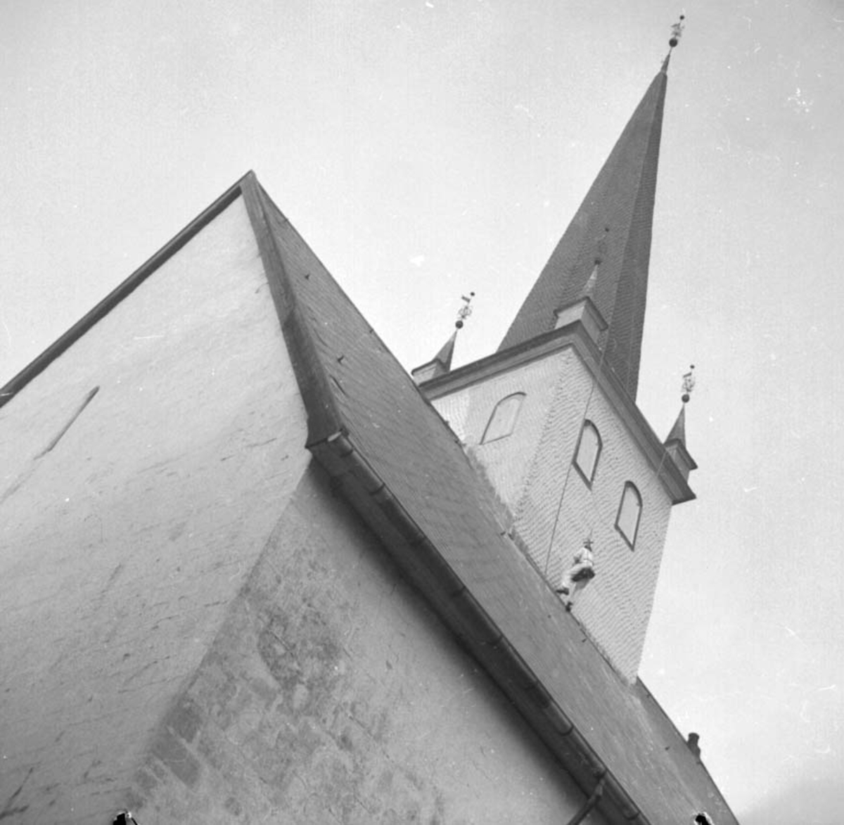 Anno Domkirkeodden, STANGE KIRKE, OPPUSSING, MALING, KLATRING TÅRNET, MALER DAHL
