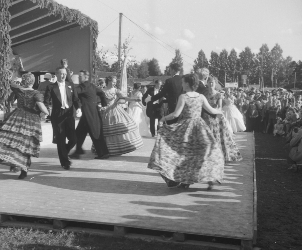 Anno Domkirkeodden, STANGEUTSTILLING, DANSEOPPVISNING, UTSTILLINGSPLASSEN, HAMAR