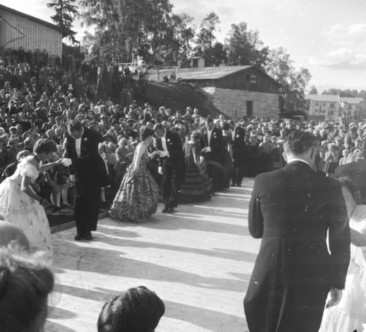 Anno Domkirkeodden, STANGEUTSTILLING, DANSEOPPVISNING, UTSTILLINGSPLASSEN, HAMAR