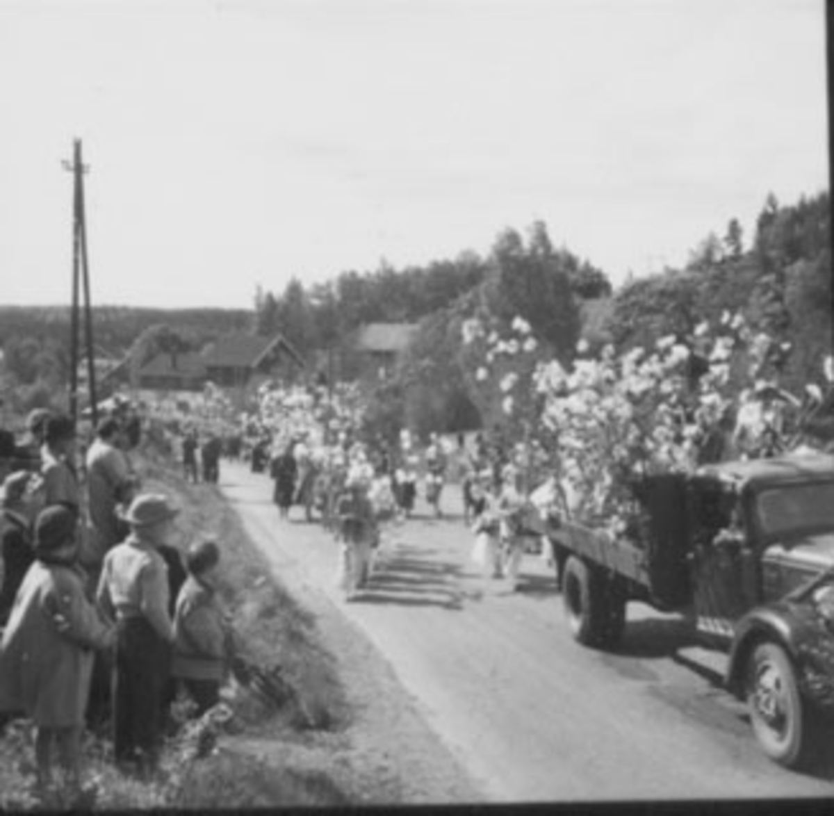 Anno Domkirkeodden, WERGELANDSDAGEN, OPPTOG, MANGE BARN, PYNTET LASTEBIL, REFLING HAGEN, INGEBORG, TANGEN